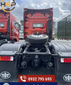phía sau xe đầu kéo faw 430hp