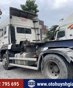 xe đầu kéo howo 1 cầu quá đẹp