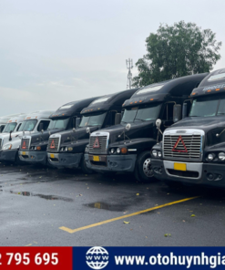 Lô hàng 17 chiếc Xe đầu kéo FREIGHTLINER CASCADIA