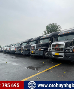 Lô hàng 15 xe đầu kéo Mỹ FREIGHTLINER quá đẹp