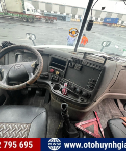 Cabin xe đầu kéo Mỹ