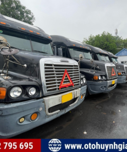 Xe đầu kéo FREIGHTLINER cũ