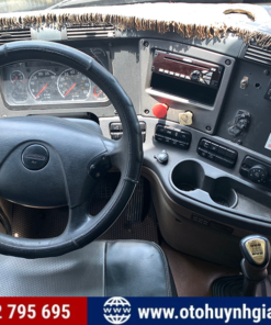 Ghế lái xe đầu kéo Mỹ FREIGHTLINER CASCADIA 2012 cũ