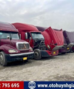 Lô hàng 5 xe đầu kéo Mỹ International - Freightliner siêu đẹp