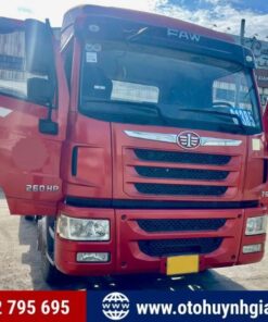 Hai chiếc xe đầu kéo Faw 1 cầu máy 260HP 2021 lướt