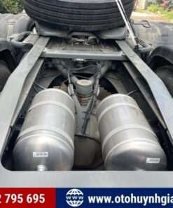 Bầu hơi xe Howo Sitrak T7H 440HP 2025 mới