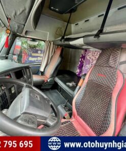 Cabin xe đầu kéo Howo A7 375HP 2015 cũ siêu cứng cáp