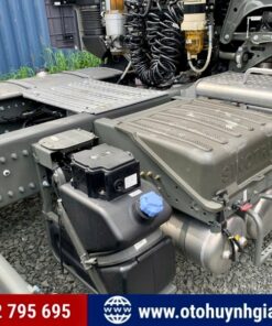 Ngoại thất của xe đầu kéo Howo Max 440HP 2025 mới