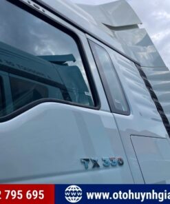 Hỗ trợ ngân hàng cao - Xe đầu kéo Howo 1 cầu TX 330 2025 mới