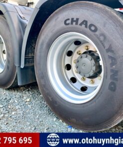 Vỏ lốp của xe Howo Sitrak T7H 440HP 2025 mới