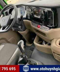 Khoang lái trên cabin của xe ben 4 giò Shacman H3000S Weichai 400HP mới