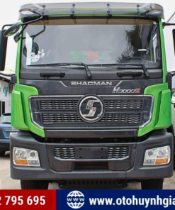 Mặt trước của xe ben 3 chân H3000S Cummins 385HP cầu dầu