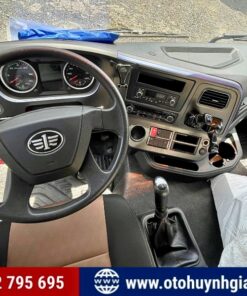 Khoang lái của xe đầu kéo Faw 1 cầu JH5 máy 260