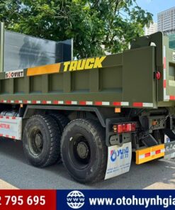 Vỏ lốp của xe tải ben 3 chân Howo TX400 thùng vuông