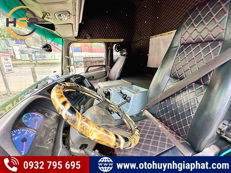 Cabin của xe đầu kéo Dongfeng 375HP 2015 cũ