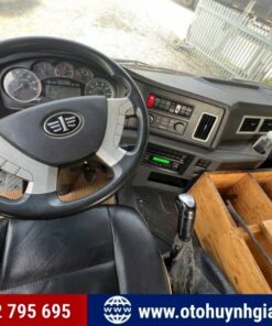 Cabin của xe đầu kéo Faw 1 cầu 260HP đời 2021 cũ