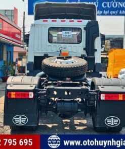 Mặt sau của xe đầu kéo FAW Han V 1 cầu 260HP mới