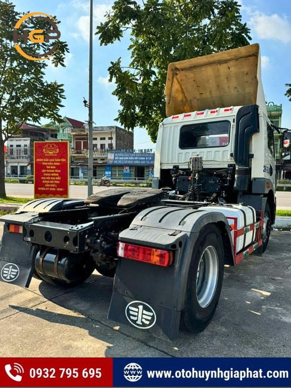 Xe đầu kéo Faw 1 cầu 260HP đời 2021 cũ