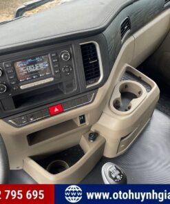 Nội thất trên cabin của xe tải ben Shacman H3000S Weichai 340HP mới