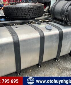 Bình dầu lớn của đầu kéo SHACMAN Weichai X5000 460HP mới