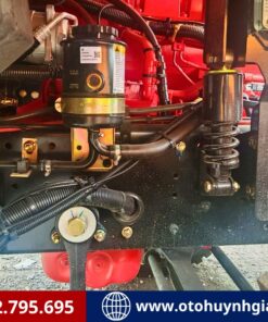 Động cơ Cummins của ben Shacman cabin lệch 385HP