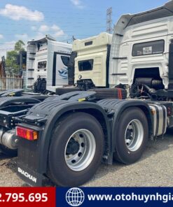 Ngoại thất xe đầu kéo SHACMAN WC H3000S 400HP