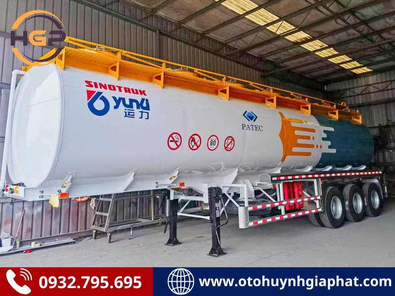 Giá bán của mooc xi téc Sinotruk Yunli chở xăng dầu