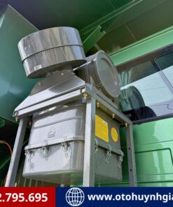 Ngoại thất của xe tải ben Howo 70 tấn cabin lệch