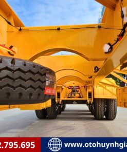 Khung chassis của mooc cổ cò 3 trục 45 feet CIMC HUAJUN mới