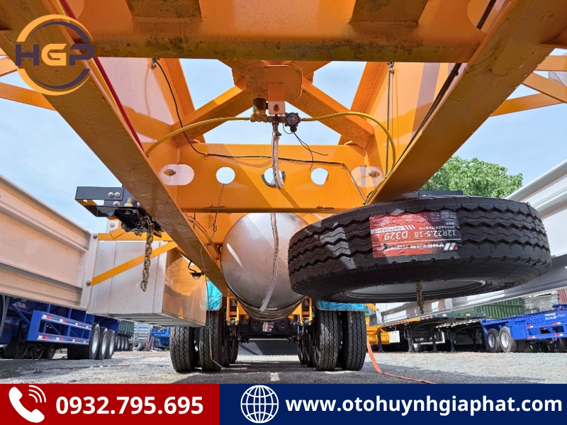 Khung gầm của mooc cổ cò 45F Xinhongdong dài 14,3m