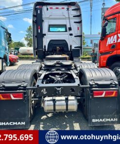 Mặt sau của xe Shacman X6000 460HP