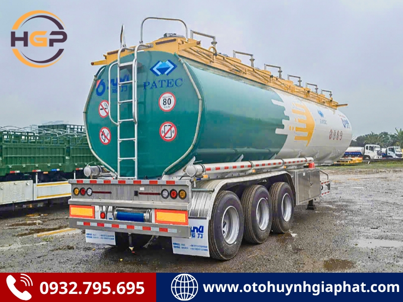 Ngoại thất tinh tế của mooc bồn xi téc chở xăng Yunli