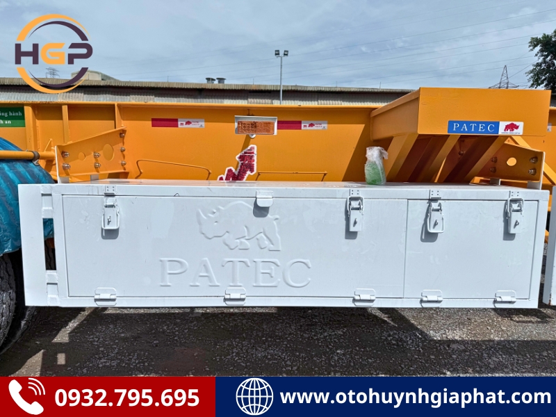 Thùng đồ nghề của mooc cổ cò 45F Xinhongdong dài 14,3m