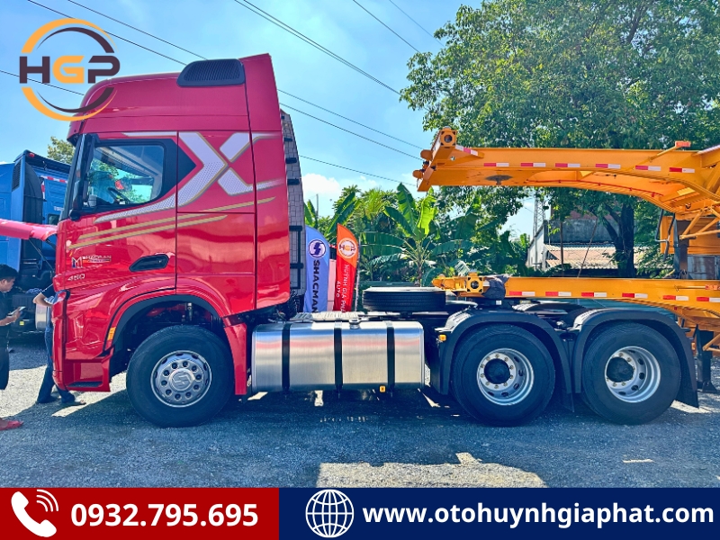 Xe đầu kéo SHACMAN X6000 Cummins siêu cứng cáp
