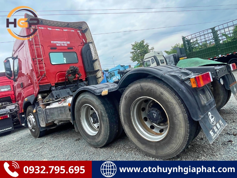 Xe đầu kéo Chenglong 385HP 2023 cũ - Bán giá mềm