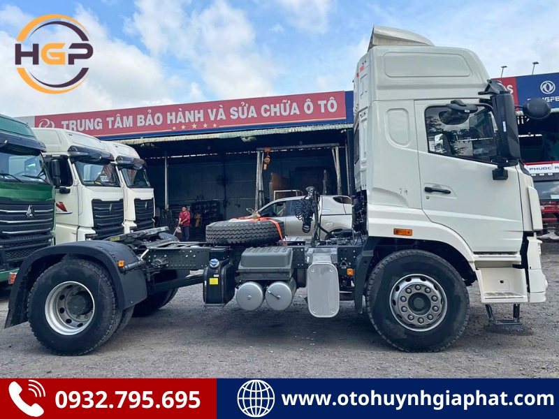 Xe đầu kéo HOWO 1 cầu 310HP