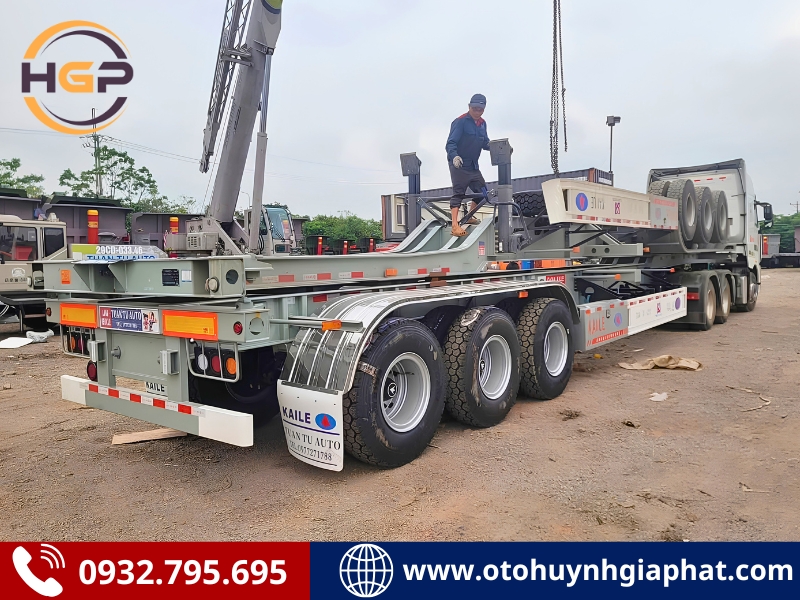 Rơ mooc cổ cò KAILE 45 feet xác nặng 6.8 tấn