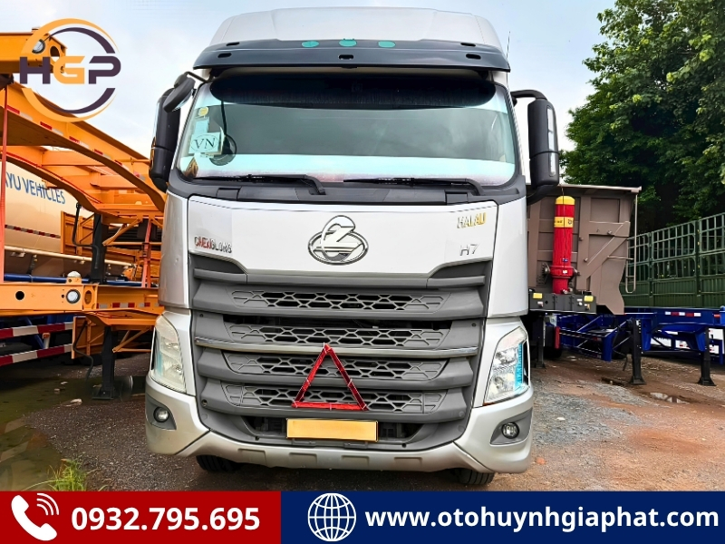 Xe đầu kéo Chenglong H7 420HP 2021 lướt
