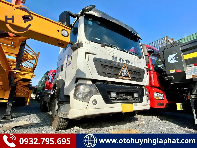 Xe đầu kéo Howo T5G 340HP đời 2015 cũ