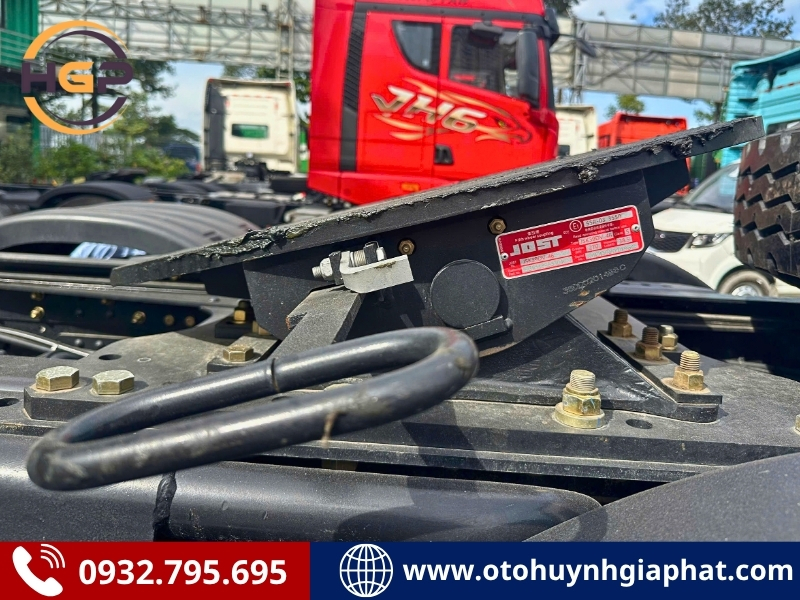 Bàn đĩa của xe đầu kéo Shacman X5000 550HP