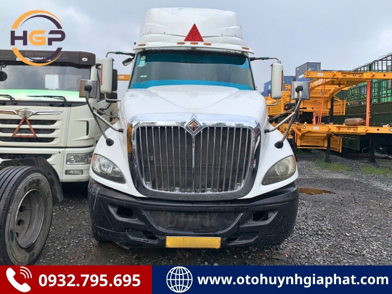 Xe đầu kéo Mỹ International Prostar cũ qua sử dụng