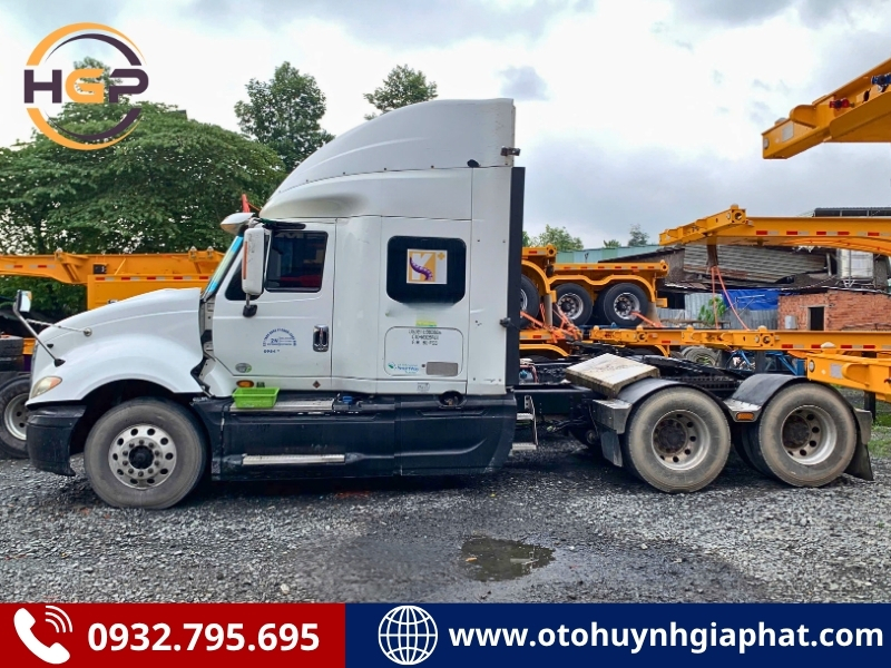 Xe đầu kéo Mỹ International Prostar cũ tại khu vực Bình Dương