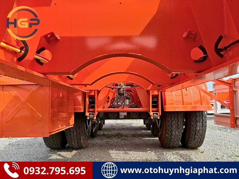 khung gầm của mooc cổ cò 45 feet Cimc Huajun xác nặng